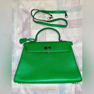 Green bag. New condi